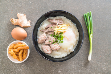 rice porridge with pork and egg