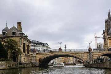Obraz premium Bridge on the canal in Ghent, Belgium