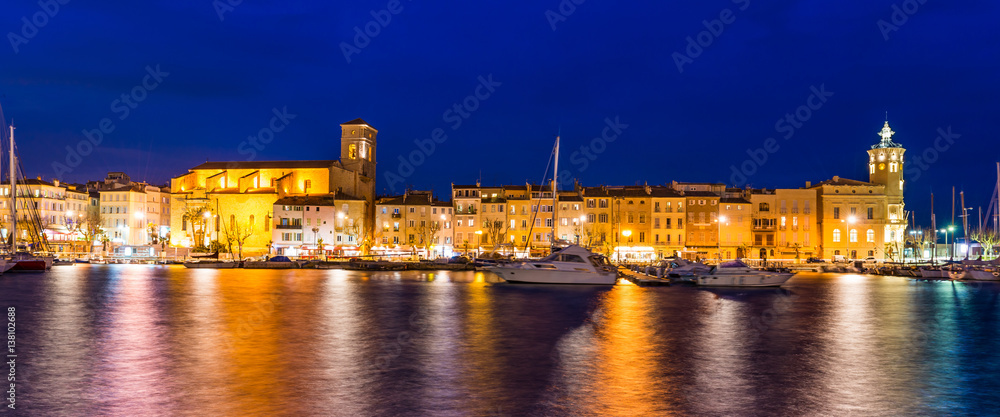 1000_F_138102688_wRYAV2k2M1q4HpRIkcthOExMFOW5UQ7G.jpg
