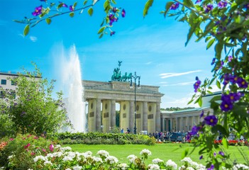 Porte de Brandebourg à Berlin, Allemagne © Alexi Tauzin