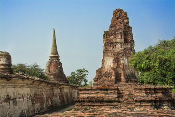 Fototapeta premium AYUTTHAYA, THAILAND Ruins and Antiques at the Ayutthaya Historical Park