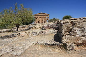 Fototapeta premium The Valley of the Temples, Agrigento, Sicily, Italy 