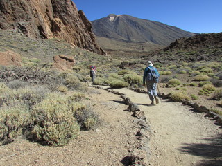 Obraz premium Senderismo en el Teide