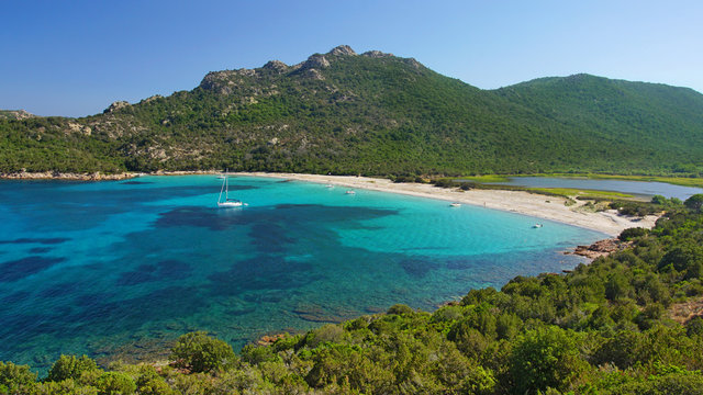 Vue Sur La Plage De Porto Novo, Sud Corse.