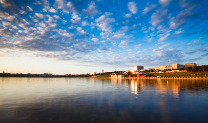 Fototapeta premium sunset over the town pond