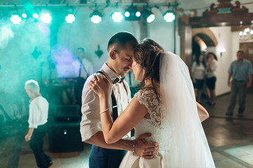 The brides dancing on the dancefloor