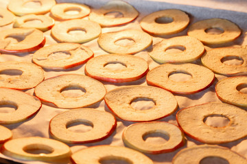 drying slices of apples at home - 138232029