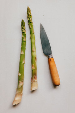 An asparagus and knife
