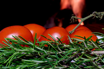pomodori e rosmarno