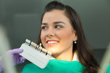 Check and select the color of the teeth
