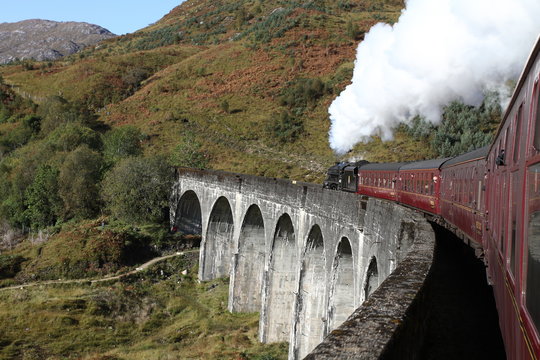glenfinnan viaduct_The Jacobite