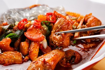  dakbokkeumtang. Braised Spicy Chicken.