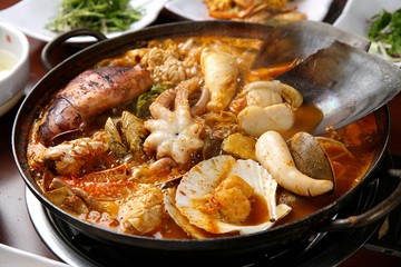 haemultang. Spicy Seafood Stew.