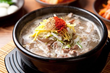 gomtang. Beef Bone Soup.