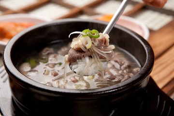 gomtang. Beef Bone Soup.