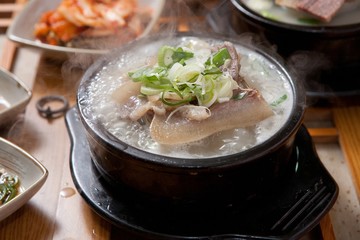 gomtang. Beef Bone Soup.
