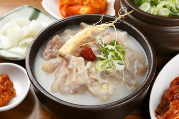 doganitang. Deluxe Ox Knee Soup.