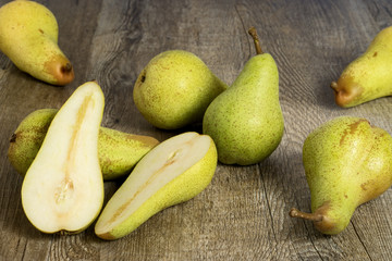 abate fetel pears sliced © AG Photo Design