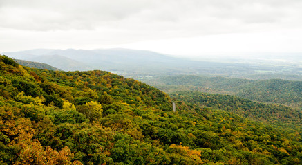 Obraz premium Blue Ridge Mountains in Autumn