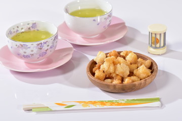 お茶とおかきとストーブ