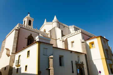 Fototapeta na wymiar San Francisco Church - Evora - Portugal