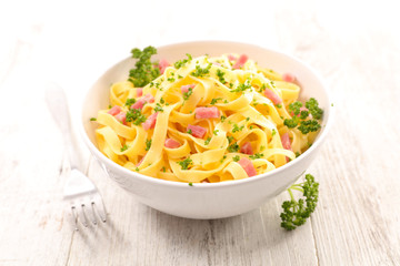 pasta with bacon and herb