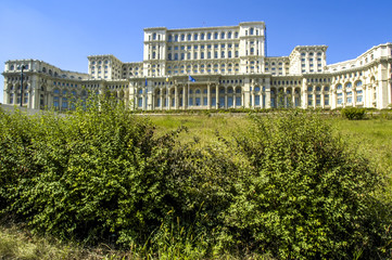 Naklejka premium Bucuresti, parliament palace, museum casa poporului, Romania, Bu