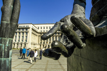 Bucuresti, Statuia Lui Maniu, premier, vicitm of communism, Roma
