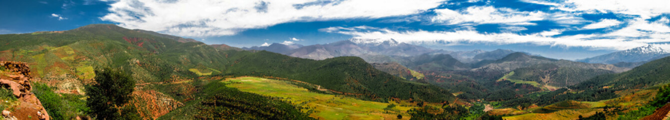 Fototapeta premium Panorama view to Atlas mountains and valley, Morocco