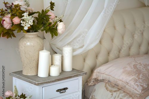 Ночная ваза под кроватью