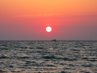 Fantastic crimson sea ocean sunset horizon sky photo