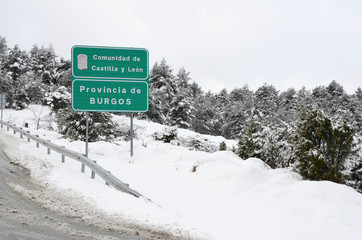 Señal de tráfico en el puerto de Orduña 