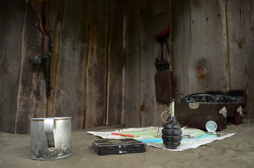  dugout soldiers props for the film grenade on the table