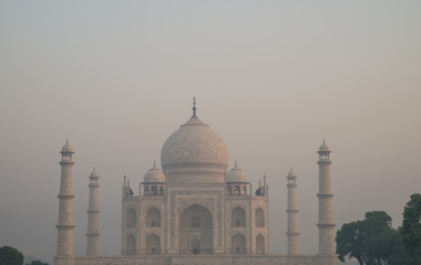 Scenic Taj Mahal temple