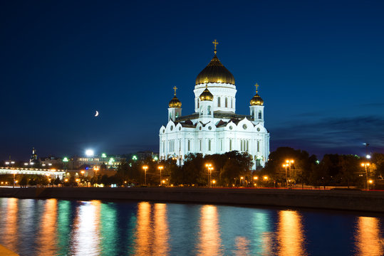 Cathedral of Christ Christ Redeemer on Moskva river embankment on the September night. Moscow, Russia