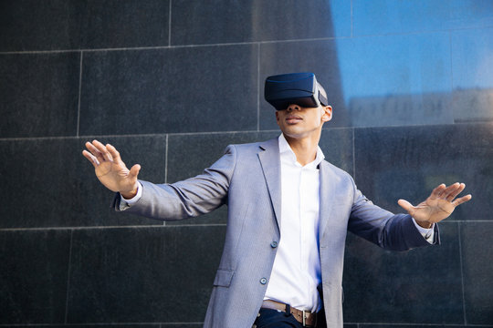 Man having a VR experiance