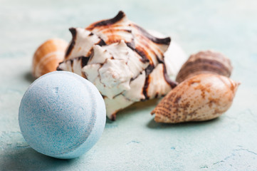 Bath bomb and seashells