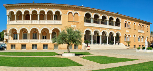 Fototapeta na wymiar Erzbischöflicher Palast und Johanneskathedrale, Nikosia - Zypern