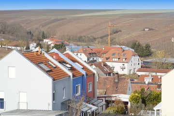 Wohnhäuser - Reigenräuser u Industriegebiet in Mainstockheim © Bardorf Eduard