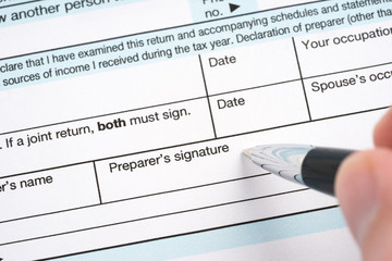 Obraz premium Signature on the document