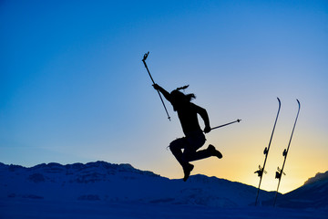 dinamik,enerjik ve &ccedil;ılgın kayak&ccedil;ı