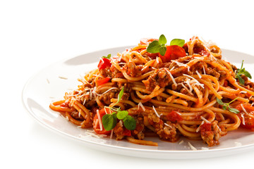 Pasta with meat, tomato sauce and vegetables 