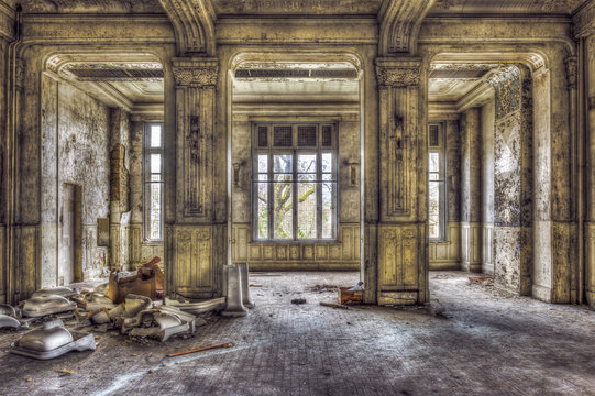 Empty majestic room in an abandoned palace