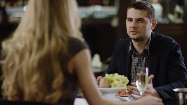 man breaking up with woman