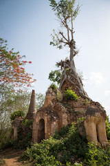 Obraz premium Inthein temples (Indein), Inle Lake, Myanmar
