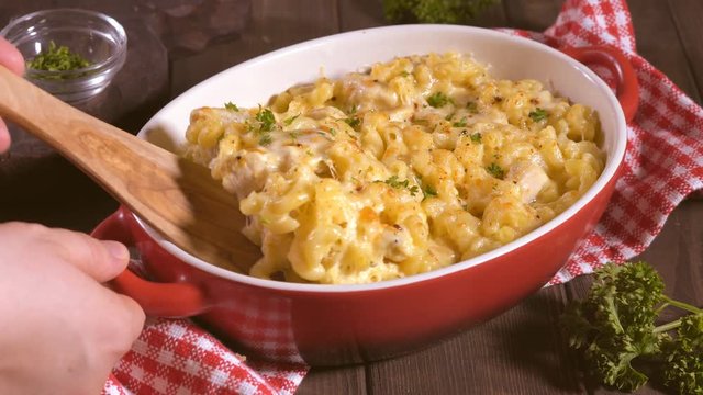 Macaroni with cheese, chicken