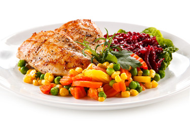 Grilled chicken fillet and vegetables 