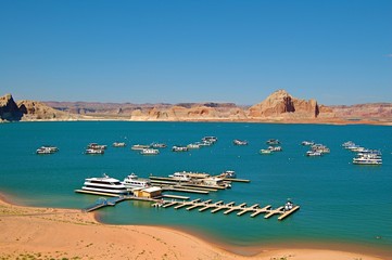 View over the boat landing stage on Lake Powell in the western part of the USA