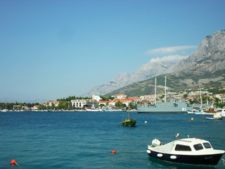 Fototapeta na wymiar harbour in Makarska Croatia