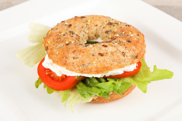 Bagel mit Frischkäse